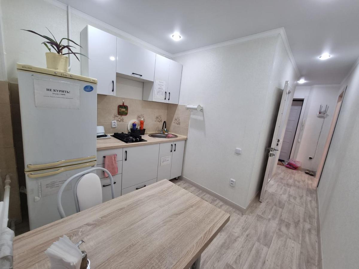 Посуточная Квартира На Мухита C Wi-Fi Uralsk Exterior foto
